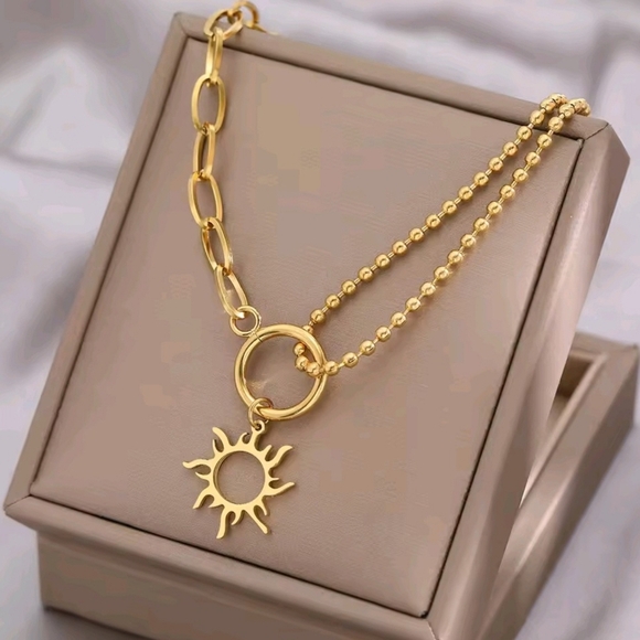 Soleil Sun Gold Chain Necklace - Picture 3 of 4
